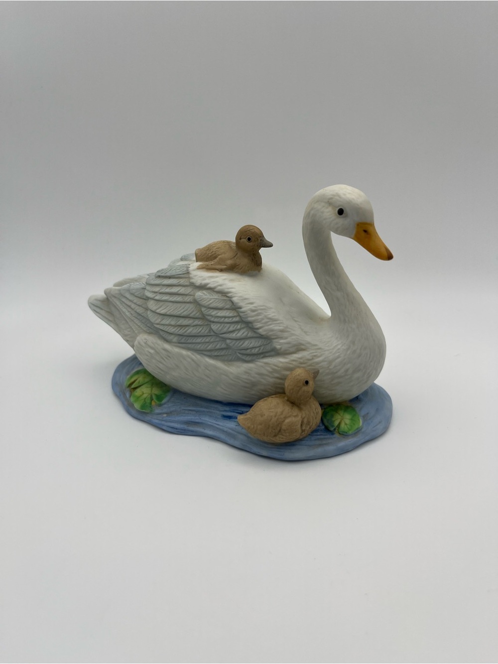 White Swan Figurine with Ducklings HOMCO
